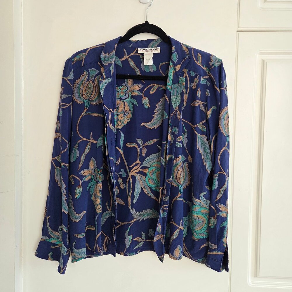 Vintage Sung Sport 100 % silk blouse